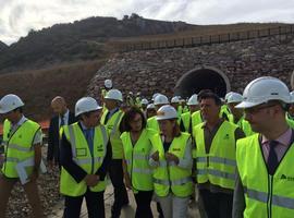 Ana Pastor asegura estar haciendo todo lo posible para que la Variante abra este año