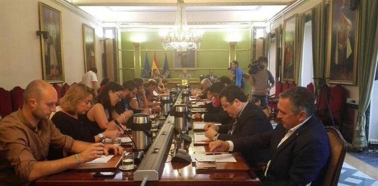 Wenceslao considera su proyecto de transporte público superior con creces al del PP