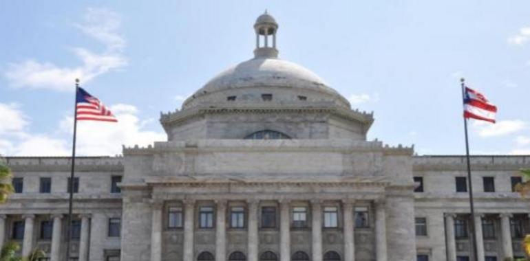 Puerto Rico cae en default por primera vez en su historia