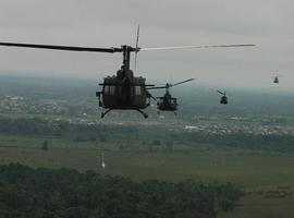 Mueren 15 policías colombianos en accidente aéreo durante operativo contra narcos