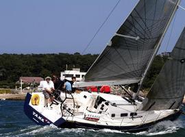 La Regata El Gaitero emprende una difícil travesía de regreso a Gijón