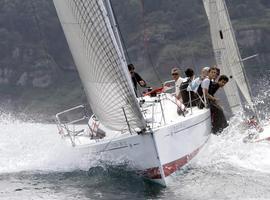 El Aizen se impone en el primer Barlovento-sotavento de la Regata El Gaitero