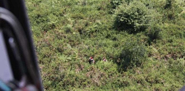 Rescatan tres senderistas enmarañados en un cotoyal en Tellego, La Ribera