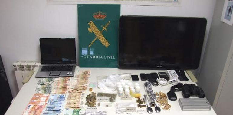 La Guardia Civil desarticula el punto más importante del "menudeo" en Pravia