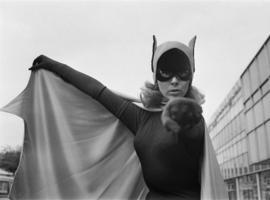 Muerre Yvonne Craig, la Batgirl de la serie Batman de los 60