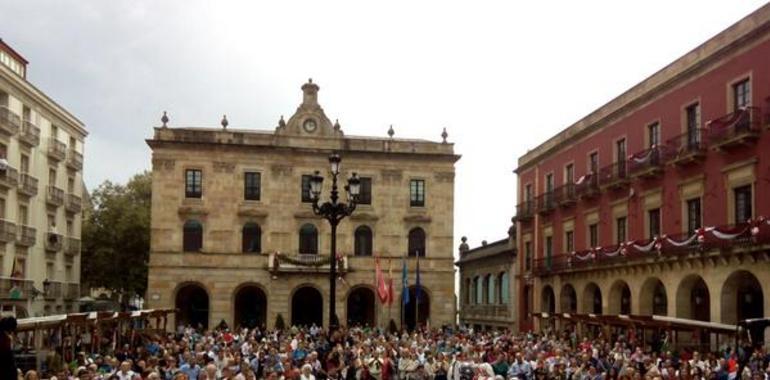 Espichona gratuita y Tonel de Oro para Luis Piñera abrochan la fiestona de la Sidra