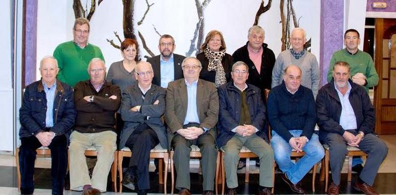 José Ramón Sánchez y Amigos de Cudillero distinguidos por el Centro Asturiano de Cantabria