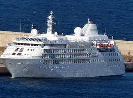 Los cruceros  Silver Cloud y Star Legend pasan el Día de Asturias en Gijón