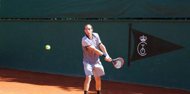 Brillante jornada competitiva en el inicio de la final de la Copa Real Club de Tenis de Oviedo