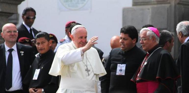 Papa Francisco decreta gratuidad del proceso de anulación matrimonial