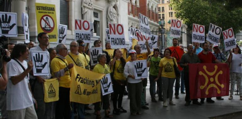 La mayoría de los partidos políticos ratifican su compromiso contra el fracking