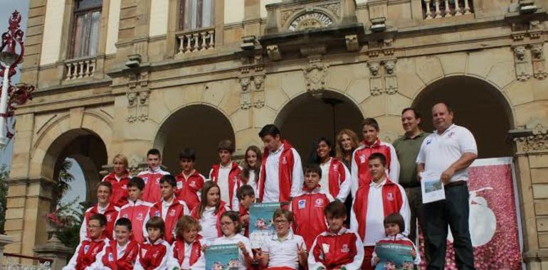 Homenaje consistorial a los más neños del Piraguas Villaviciosa-El Gaitero