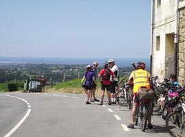 El domingo 20 de septiembre  al alto del Curviellu con Asturies ConBici