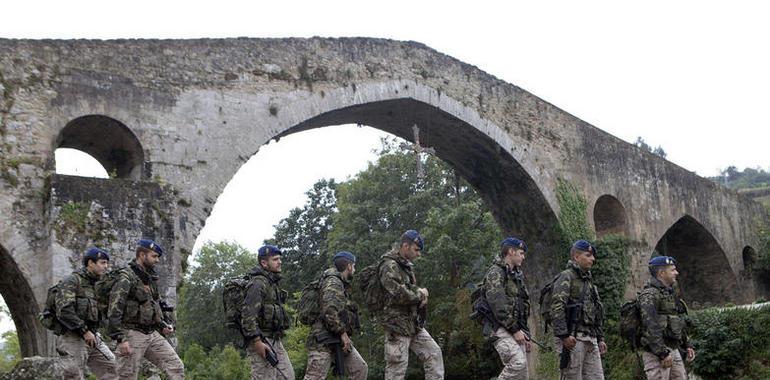 Raid y marchas en la recta final de las maniobras de la Guardia Real en Asturias