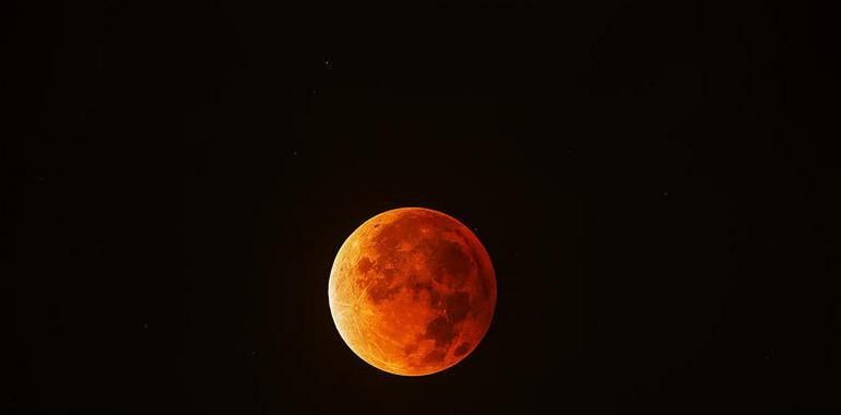 La luna da esta noche su más gran y rojo espectáculo