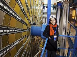 La futura directora del CERN niega riesgos por crear furacos negros nel LHC