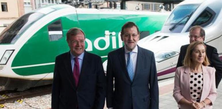 Rajoy y Pastor inauguran el AVE que une Madrid y León en 2 horas