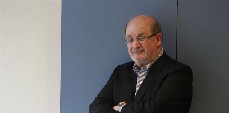 Salman Rushdie, transfigurado español en Avilés