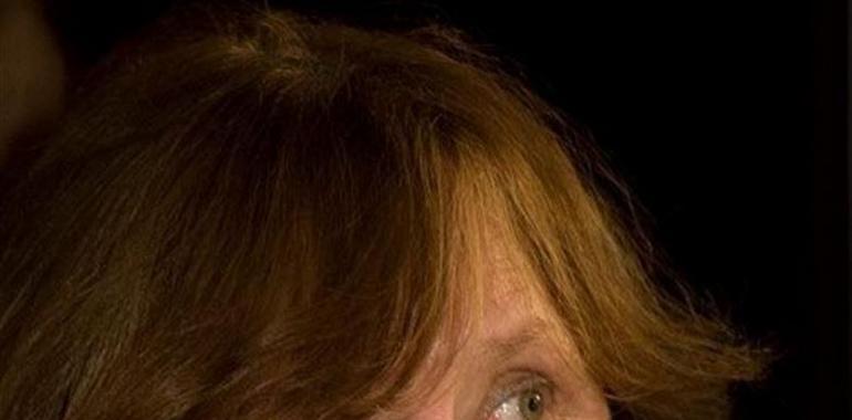 El Nobel de Lliteratura 2015 galardona lautora y periodista bielorrusa Svetlana Alexievich