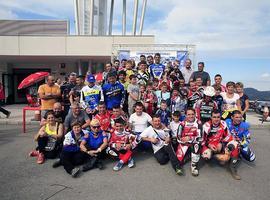 Clásicas y trial para delicia de la afición motociclista asturiana