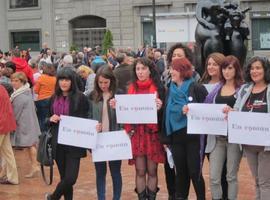 Las mujeres de En Común exigen en La Escandalera que "se oiga a la calle en las instituciones"