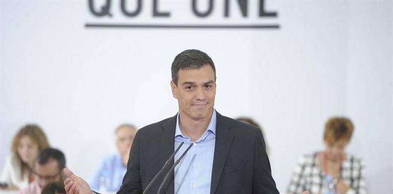 Pedro Sánchez abarrota el Magariños y se lanza a la precampaña con sus candidatos