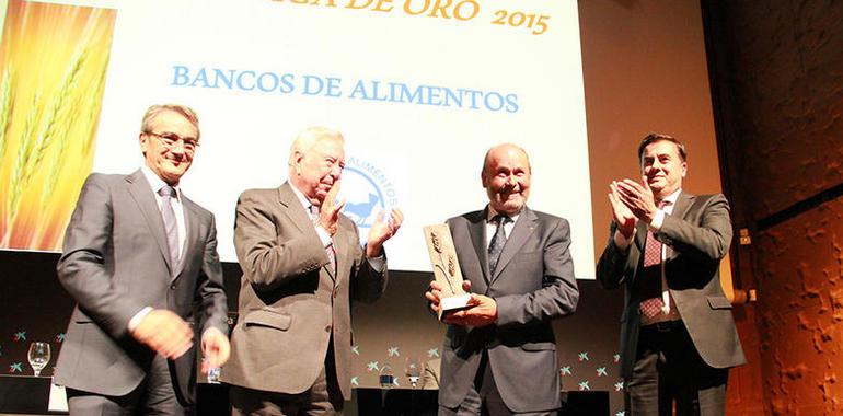 El Banco de Alimentos premia con la Espiga de Oro al grupo Caja Rural