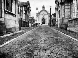 Un panteón del cementerio de La Carriona se alza con el premio como mejor escultura funeraria de España