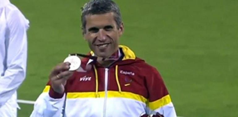 Plata para el asturiano Alberto Suárez en el Mundial de atletismo de Doha