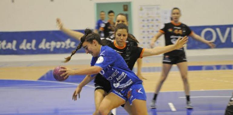 El Jofemesa Oviedo Balonmano Femenino se lo pone difícil al Bera Bera