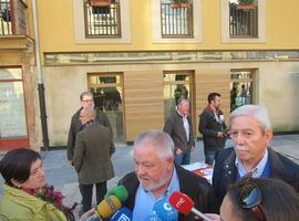 UGT y CCOO recogen firmas para la ILP de renta de inserción de 426 euros 