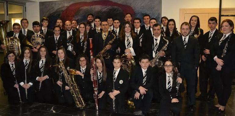 Concierto de Santa Cecilia en Mieres a cargo de la Banda de Música