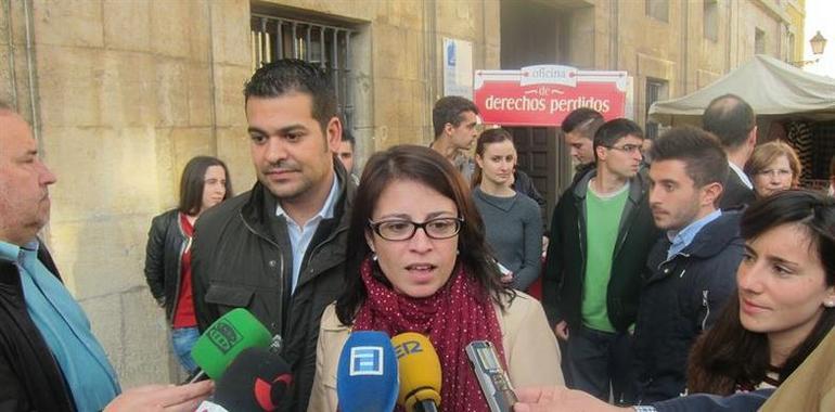 Juventudes Socialistas lleva al Fontán su Oficina de Derechos Perdidos