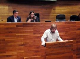 El PSOE se queda solo ante una iniciativa de Podemos contra las puertas giratorias