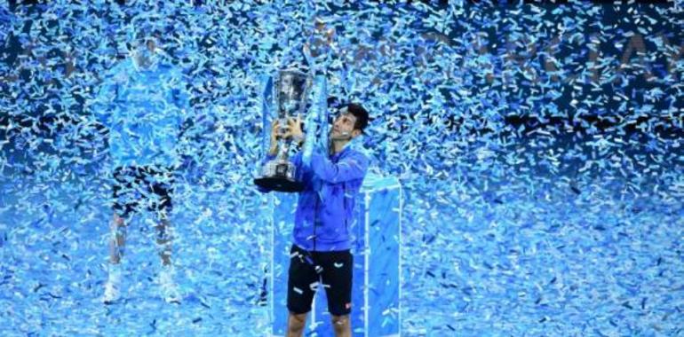 Djokovic vence a Federer y gana su quinto Masters en Londres