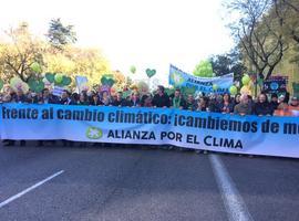 Miles de marchas contra la destrucción del Planeta