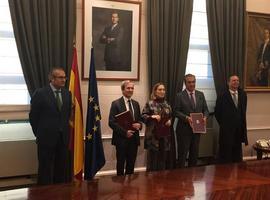 Asturias denuncia la afrenta de Fomento contra la línea marítima de Gijón 