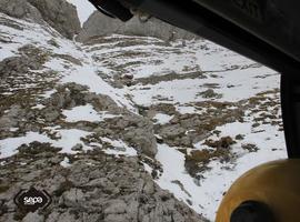 Rescatan un montañero herido tras caer 200 metros en Cabrales