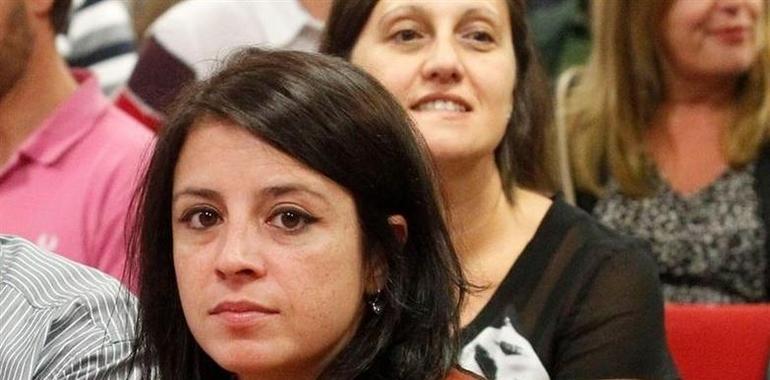 Adriana Lastra censura a Ciudadanos y Podemos que quieran legalizar la prostitución