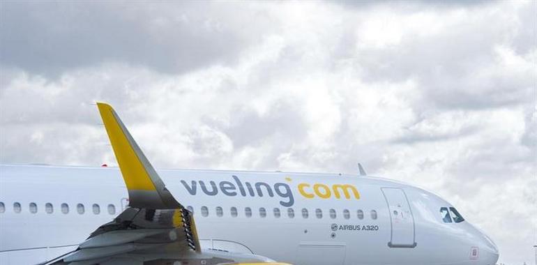 Vueling conectará ocho destinos con el Aeropuerto de Asturias durante las navidades