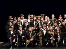 Concierto de Navidad de la Banda de Música de Mieres junto con el Orfeón 