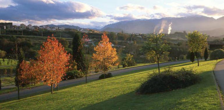 Un nuevo alumbrado para la Pista Finlandesa de Oviedo