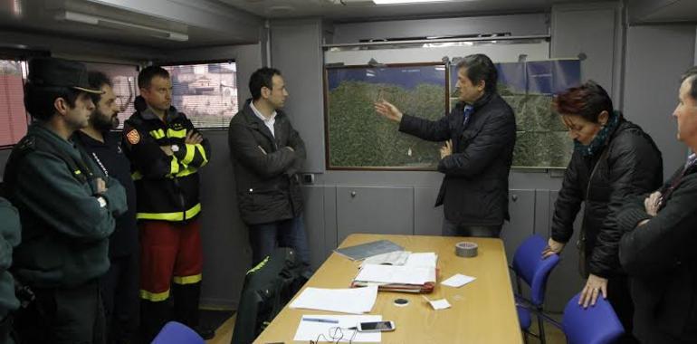 El Presidente anima a los asturianos a votar y expresa su apoyo frente a los incendios