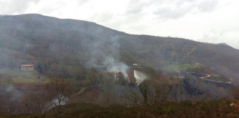  Cantabria tiene treinta incendios activos pero la situación está "estabilizada"