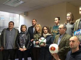 Los clubes con la campaña municipal de recogida de juguetes en Oviedo