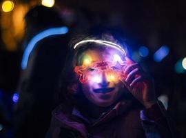 Éxito de participación en la Yincana Luminosa de Madrid Río