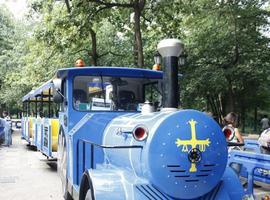 Última día de recorridos en los trenes infantiles de Oviedo