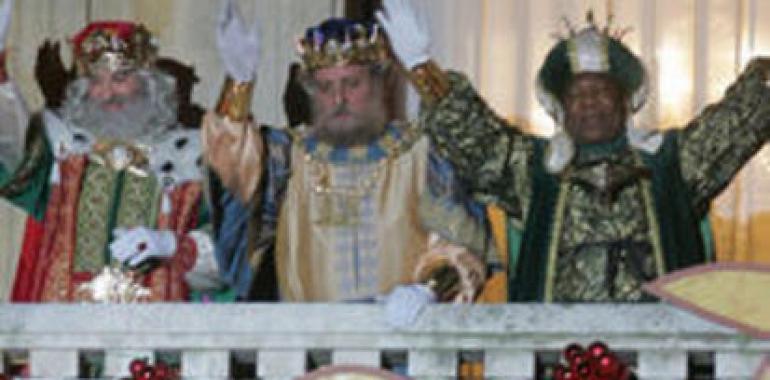 Gijón se engalana para recibir mañana a los Reyes Magos de Oriente