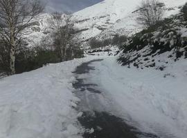 Cinco puertos de montaña en Asturias requieren cadenas