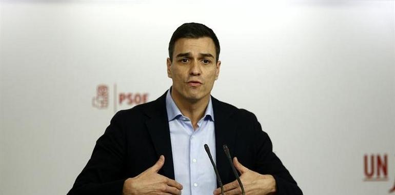 Sánchez plantea una alternativa con Podemos y Ciudadanos